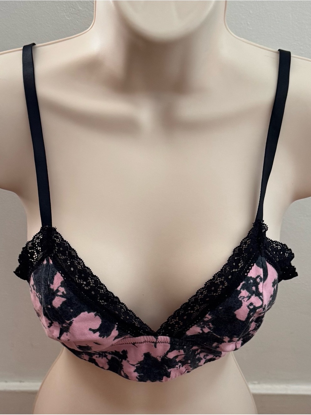 Jenni Intimates Pink & Black Lace trim Bralette, size S boho adjustable strap